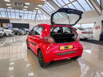 TOYOTA AYGO 1.0 VVT-i Move Hatchback 5dr Petrol MultiMode Euro 5 (68 ps)