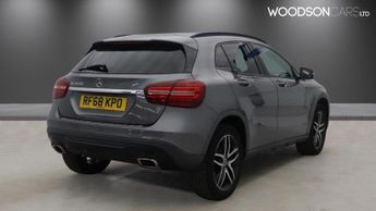 MERCEDES-BENZ GLA 1.6 GLA180 Urban Edition SUV 5dr Petrol 7G-DCT Euro 6 (s/s) (122