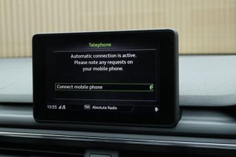 AUDI A4 2.0 TDI S line Saloon 4dr Diesel S Tronic quattro Euro 6 (s/s) (