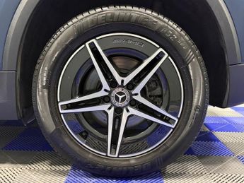 MERCEDES-BENZ EQA EQA 250 66.5kWh AMG Line SUV 5dr Electric Auto (190 ps)