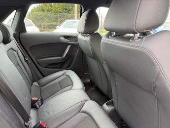 AUDI A1 1.4 TFSI S line Sportback 5dr Petrol S Tronic Euro 5 (s/s) (122 