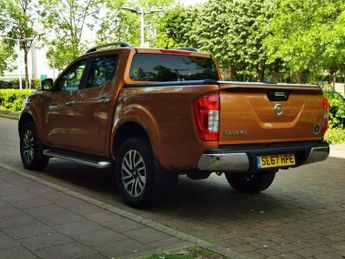 NISSAN NAVARA 2.3 dCi Tekna Pickup Double Cab 4dr Diesel Auto 4WD Euro 6 (190 