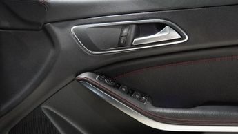 MERCEDES-BENZ CLA 2.1 CLA220d AMG Line Coupe 4dr Diesel 7G-DCT Euro 6 (s/s) (177 p
