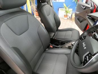 KIA NIRO 1.6h GDi 3 SUV 5dr Petrol Hybrid DCT Euro 6 (s/s) (139 bhp)