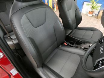 KIA NIRO 1.6h GDi 3 SUV 5dr Petrol Hybrid DCT Euro 6 (s/s) (139 bhp)