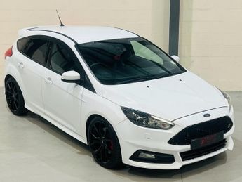 Ford Focus 2.0 TDCi ST-3 Hatchback 5dr Diesel Manual Euro 6 (s/s) (185 ps)