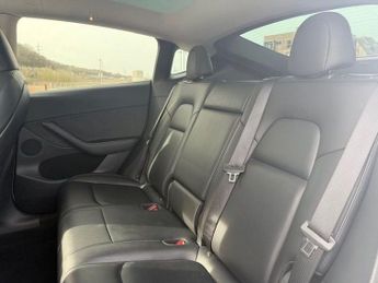 TESLA MODEL Y (Dual Motor) Long Range SUV 5dr Electric Auto 4WDE (384 bhp)