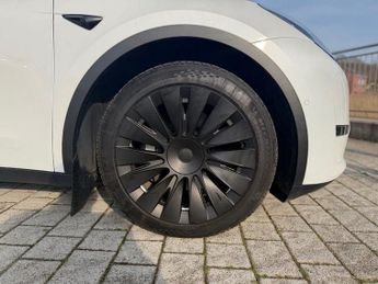 TESLA MODEL Y (Dual Motor) Long Range SUV 5dr Electric Auto 4WDE (384 bhp)