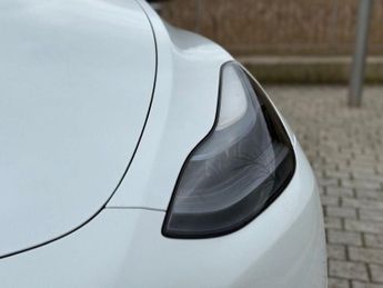 TESLA MODEL Y (Dual Motor) Long Range SUV 5dr Electric Auto 4WDE (384 bhp)