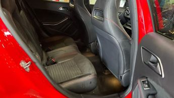 MERCEDES-BENZ GLA 1.6 GLA200 AMG Line Edition (Plus) SUV 5dr Petrol 7G-DCT Euro 6 