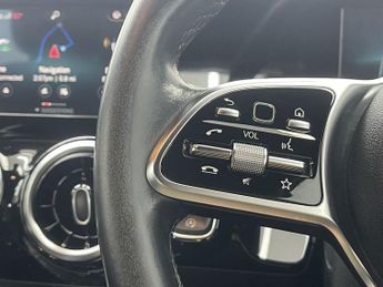MERCEDES-BENZ GLA 1.3 GLA200 Sport SUV 5dr Petrol 7G-DCT Euro 6 (s/s) (163 ps)