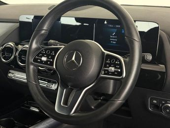 MERCEDES-BENZ GLA 1.3 GLA200 Sport SUV 5dr Petrol 7G-DCT Euro 6 (s/s) (163 ps)
