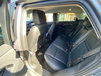 LAND ROVER RANGE ROVER EVOQUE 2.0 P250 MHEV SE SUV 5dr Petrol Auto 4WD Euro 6 (s/s) (249 ps)