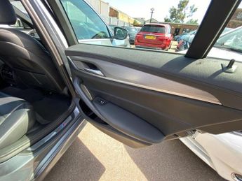 BMW 5 SERIES 2.0 530e 9.2kWh M Sport Saloon 4dr Petrol Plug-in Hybrid Auto Eu