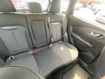 RENAULT KADJAR 1.3 TCe Equilibre SUV 5dr Petrol EDC Euro 6 (s/s) (140 ps)