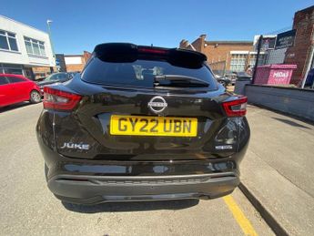 NISSAN JUKE 1.6 N-Connecta SUV 5dr Petrol Hybrid Auto Euro 6 (143 ps)