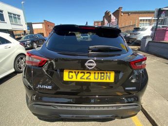 NISSAN JUKE 1.6 N-Connecta SUV 5dr Petrol Hybrid Auto Euro 6 (143 ps)