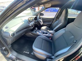 NISSAN JUKE 1.6 N-Connecta SUV 5dr Petrol Hybrid Auto Euro 6 (143 ps)