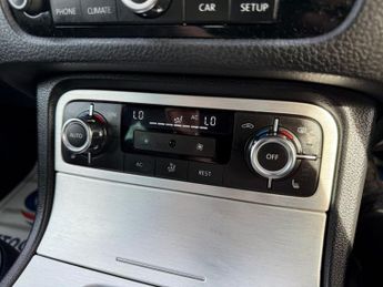 VOLKSWAGEN TOUAREG 3.0 TDI V6 BlueMotion Tech Altitude SUV 5dr Diesel Tiptronic 4WD