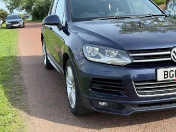 VOLKSWAGEN TOUAREG 3.0 TDI V6 BlueMotion Tech Altitude SUV 5dr Diesel Tiptronic 4WD