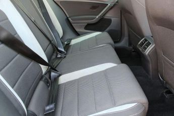 VOLKSWAGEN GOLF 2.0 TSI BlueMotion Tech R Hatchback 5dr Petrol Manual 4Motion Eu