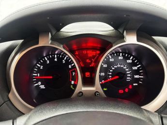NISSAN JUKE 1.6 Tekna SUV 5dr Petrol XTRON Euro 6 (117 ps)