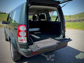 LAND ROVER DISCOVERY 4 3.0 SD V6 GS SUV 5dr Diesel Auto 4WD Euro 5 (255 bhp)