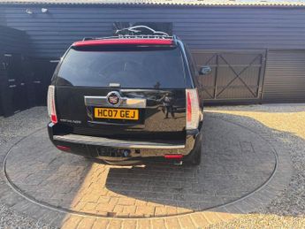 CADILLAC ESCALADE 6.2 V8 Petrol LPG CONVERTED