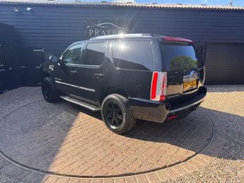CADILLAC ESCALADE 6.2 V8 Petrol LPG CONVERTED