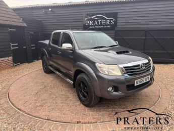 Toyota Hi Lux 3.0 D-4D Invincible Pickup Double Cab 4dr Diesel Auto 4WD Euro 5