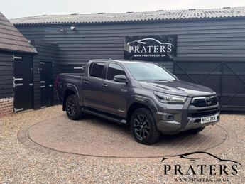 Toyota Hi Lux 2.8 D-4D Invincible X Pickup Double Cab 4dr Diesel Manual 4WD Eu