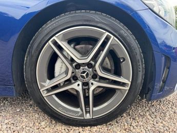 MERCEDES-BENZ C-CLASS 2.0 C220d AMG Line Edition Estate 5dr Auto 