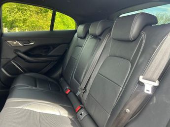 JAGUAR I-PACE 400 90kWh SE SUV 5dr Electric Auto 4WD (400 ps)