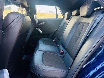 AUDI Q2 2.0 TDI 30 S line SUV 5dr Diesel S Tronic Euro 6 (s/s) (116 ps)