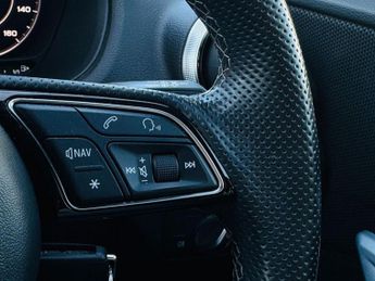 AUDI Q2 2.0 TDI 30 S line SUV 5dr Diesel S Tronic Euro 6 (s/s) (116 ps)