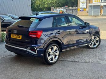 AUDI Q2 2.0 TDI 30 S line SUV 5dr Diesel S Tronic Euro 6 (s/s) (116 ps)