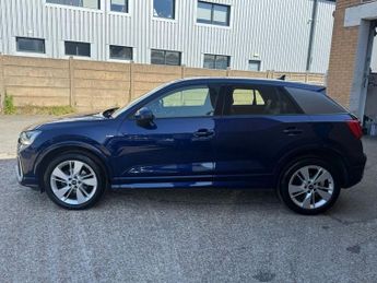 AUDI Q2 2.0 TDI 30 S line SUV 5dr Diesel S Tronic Euro 6 (s/s) (116 ps)