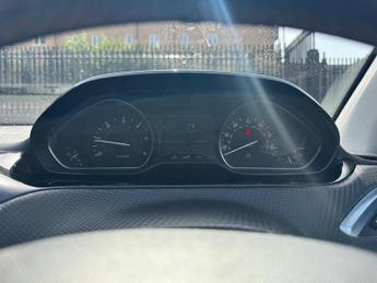 PEUGEOT 208 1.6 BlueHDi GT Line Hatchback 5dr Diesel Manual Euro 6 (100 ps)
