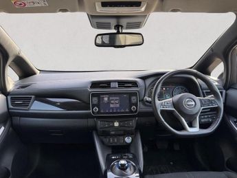 NISSAN LEAF 39kWh N-Connecta Hatchback 5dr Electric Auto (150 ps)
