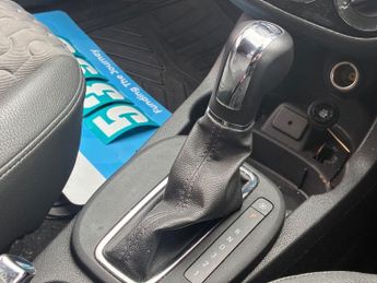 VAUXHALL CORSA 1.4 16V SE Hatchback 5dr Petrol Auto Euro 5 (100 ps)