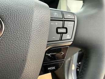TOYOTA C-HR 2.0L 5d  DESIGN PHEV AUTO  220 BHP