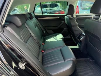 SKODA SUPERB 2.0 TDI SE L Estate 5dr Diesel DSG 4WD Euro 6 (s/s) (200 ps)