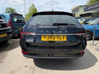 SKODA SUPERB 2.0 TDI SE L Estate 5dr Diesel DSG 4WD Euro 6 (s/s) (200 ps)