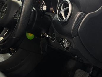MERCEDES-BENZ A-CLASS 1.5 A180d Sport (Executive) Hatchback 5dr Diesel 7G-DCT Euro 6 (