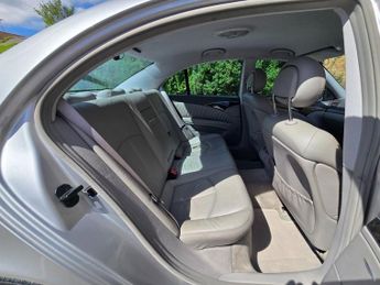 MERCEDES-BENZ E-CLASS 3.2 E320 Avantgarde Saloon 4dr Petrol Automatic (238 g/km, 224 b
