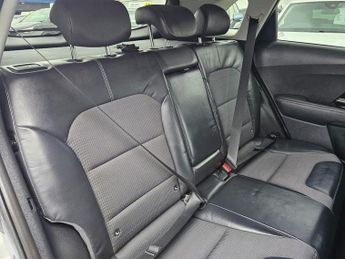 KIA NIRO AUTOMATIC 1.6h GDi 2 SUV 5dr Petrol Hybrid DCT Euro 6 (s/s) (139