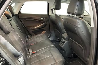 VAUXHALL GRANDLAND X 1.2 Turbo Elite Nav SUV 5dr Petrol Auto 8Spd Euro 6 (s/s) (130 p