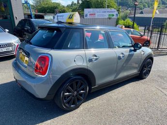 MINI HATCH 1.5 Cooper Hatchback 5dr Petrol Steptronic Euro 6 (s/s) (136 ps)