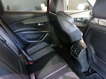 PEUGEOT 3008 1.6 BlueHDi Allure SUV 5dr Diesel EAT Euro 6 (s/s) (120 ps)