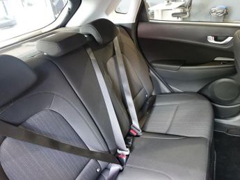 HYUNDAI KONA 1.6 h-GDi SE Connect SUV 5dr Petrol Hybrid DCT Euro 6 (s/s) (141